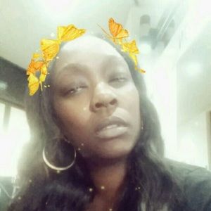 Meet your Posher, Cletisha